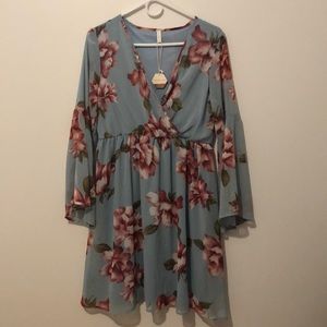 Blue Peony Maternity Dress Size L